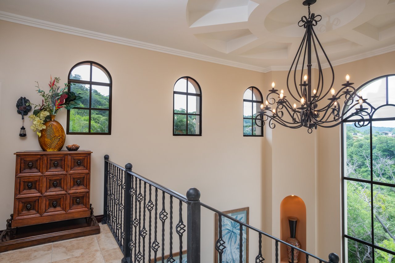 Casa Loro - Luxury Estate