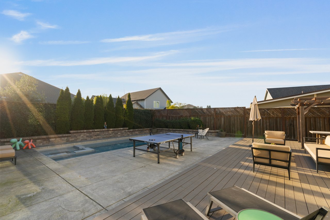 280 Pacific Heights Dr