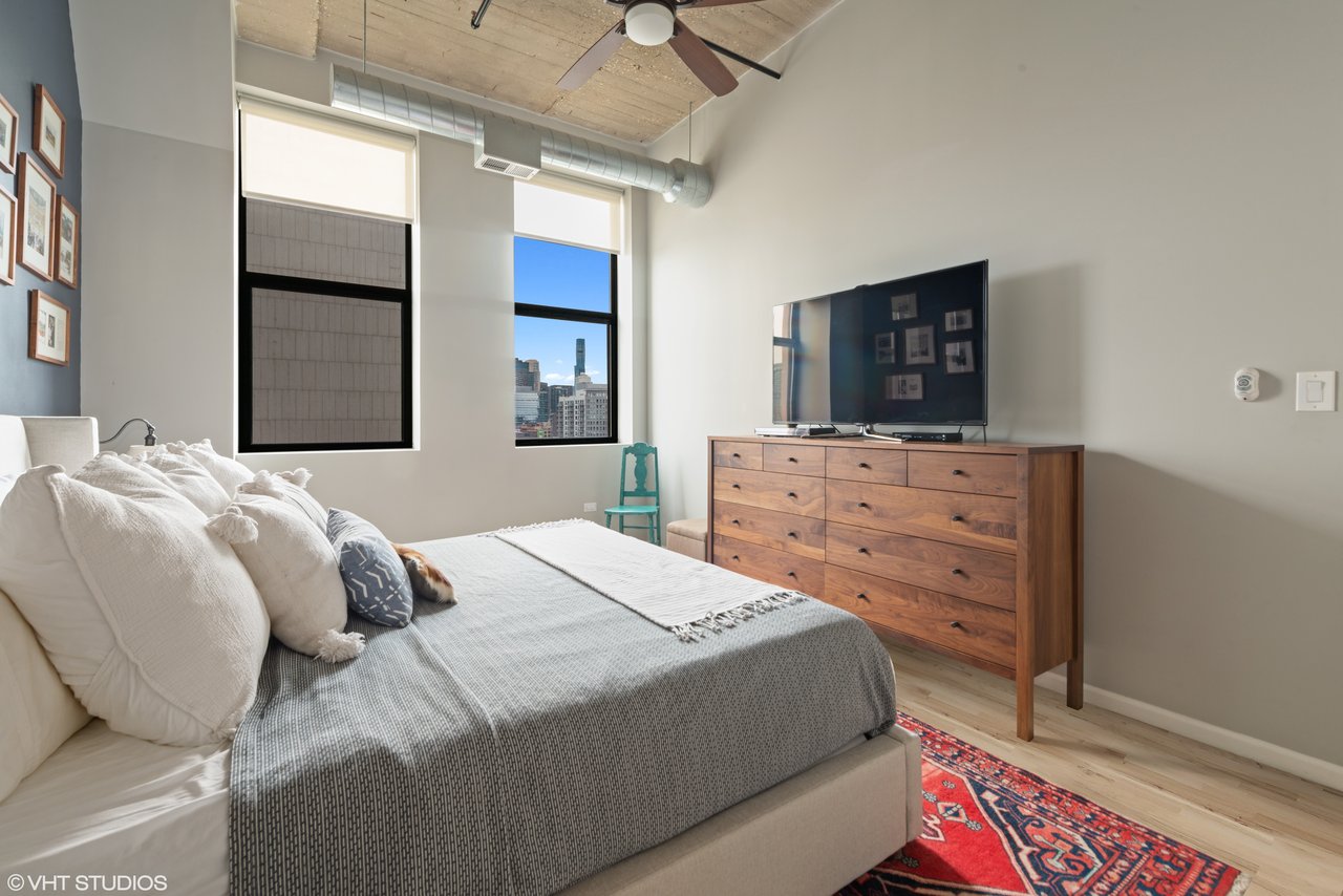  758 N Larrabee St Unit 821
