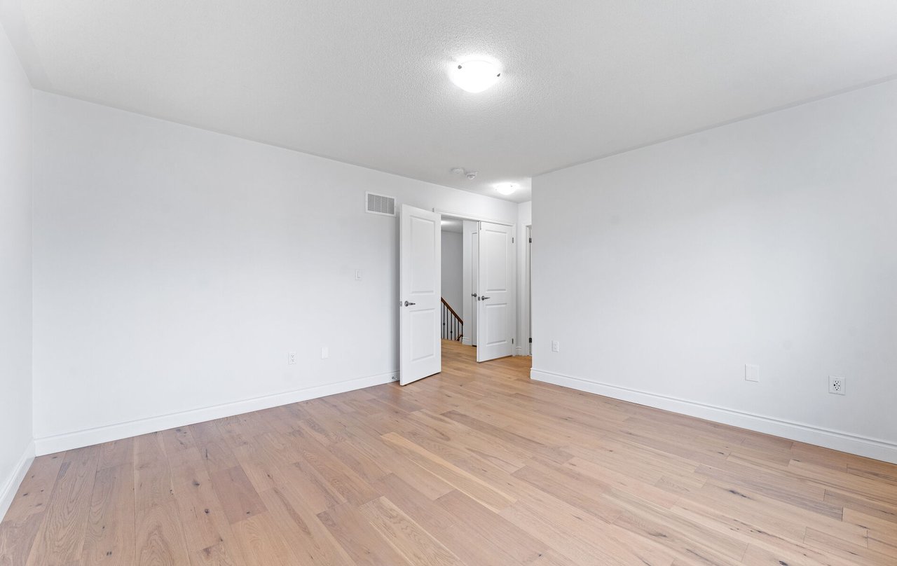 1206 Corby Way