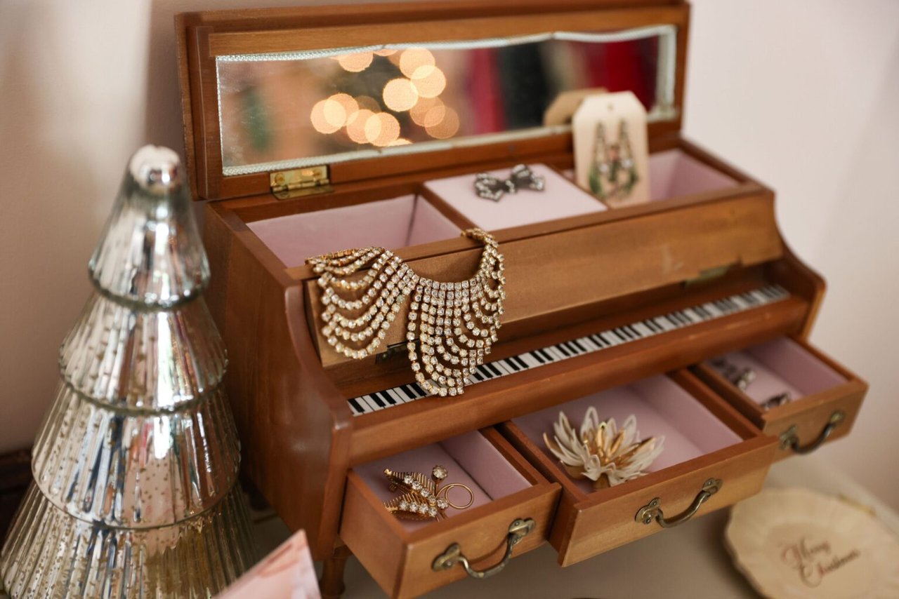 Find Unique Gifts at These Sonoma County Boutiques for a Very Vintage Holiday