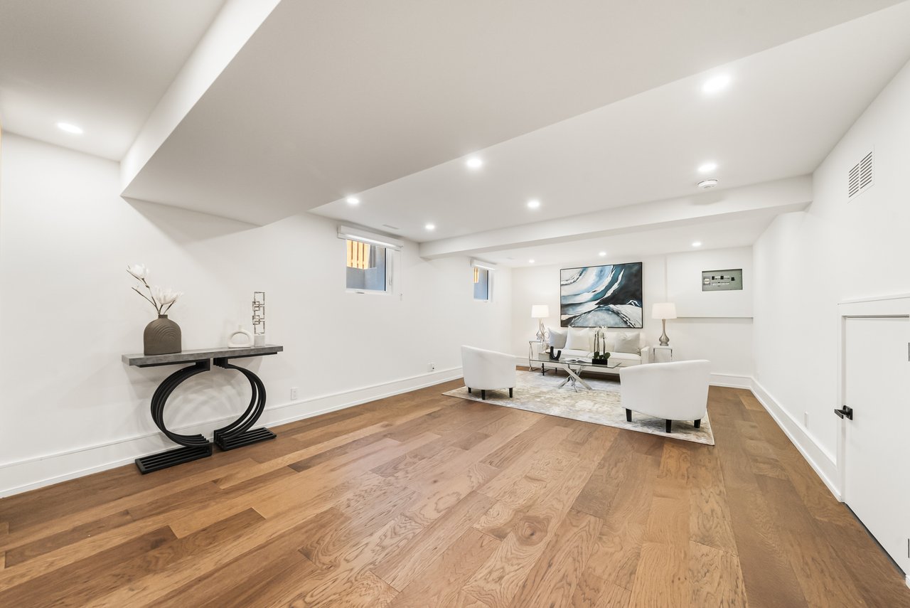 1495 Thetford Crt
