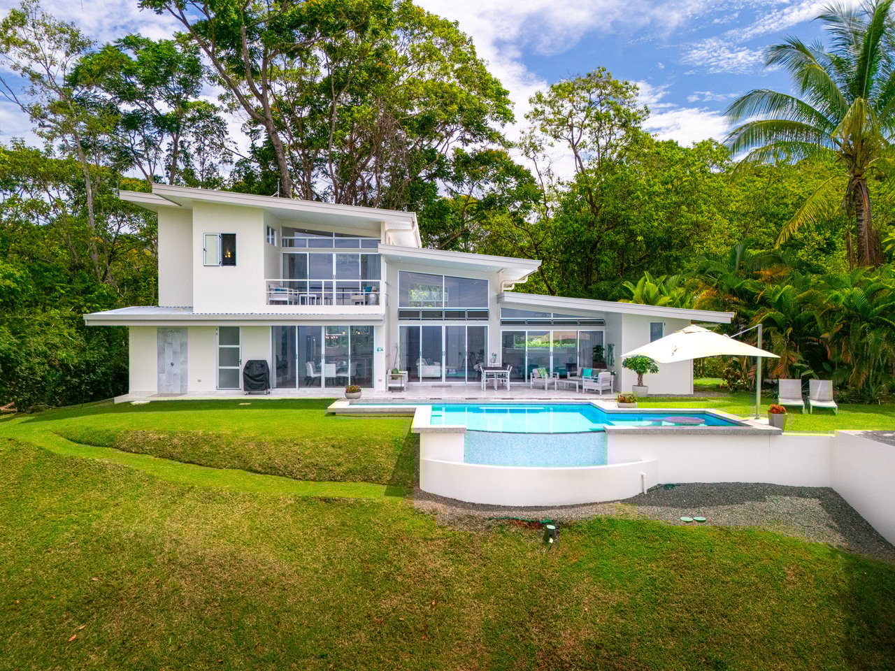 Villa Blü – An Elevated Oasis in Uvita, Jaw Dropping Views of the Whales Tail and Osa!