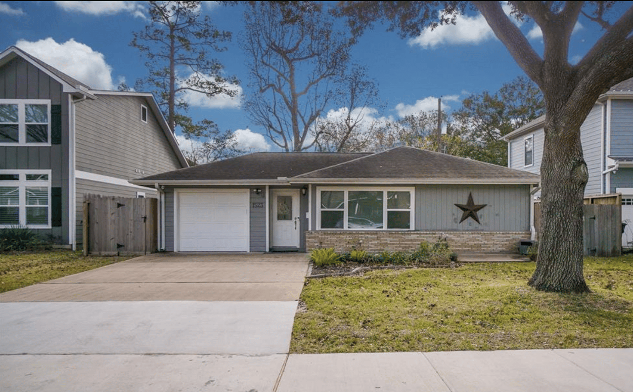1523 Cheshire Ln