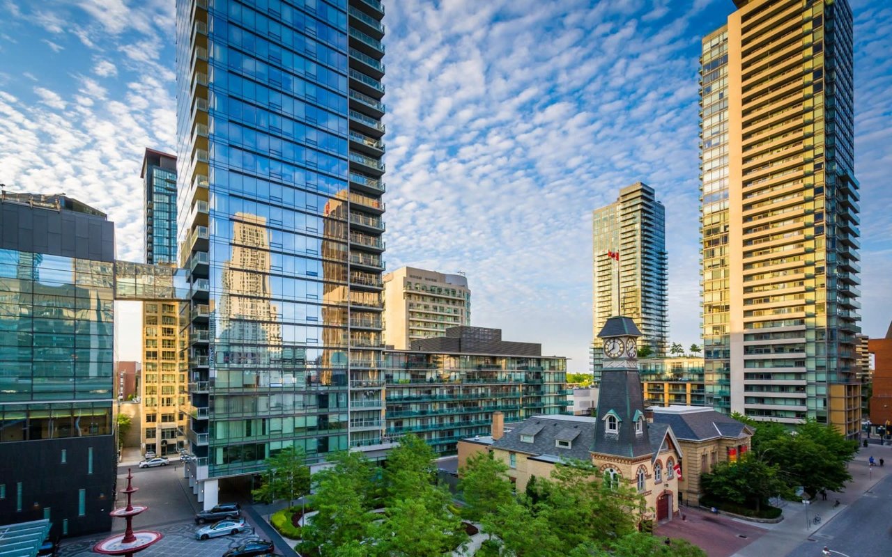 5 Reasons to Live in Yorkville