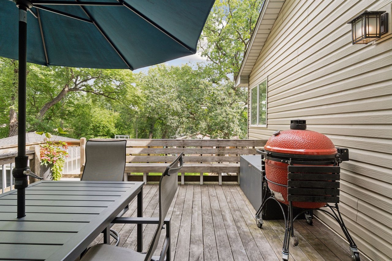 *PENDING* 4516 Vandervork Ave, Edina