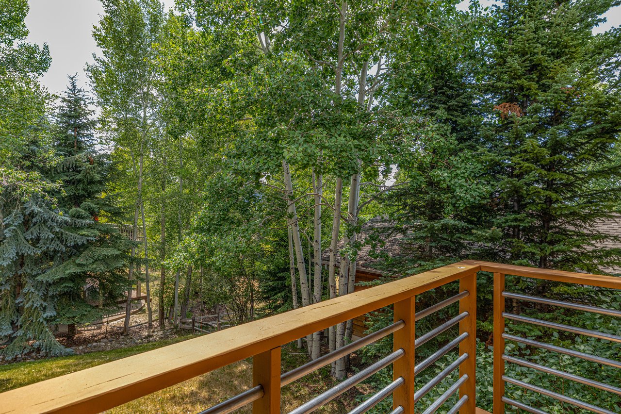 11 Russell Trail