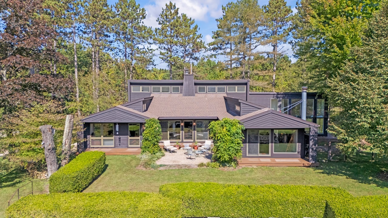 2408 E 800 N, La Porte, IN 46350