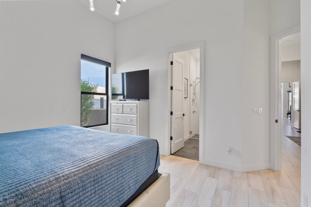 17237 E DESERT VISTA Trail