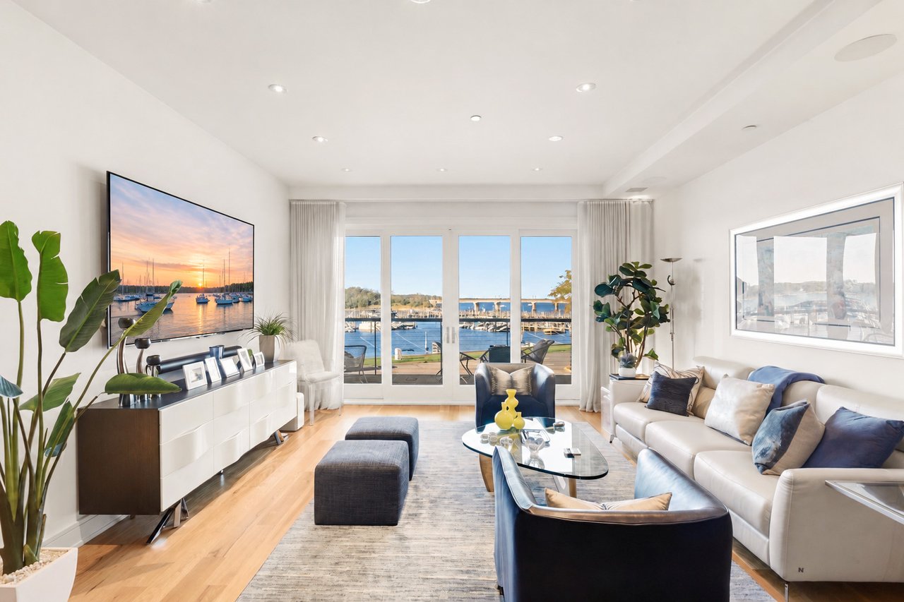21 West Water Street, Residence 2F