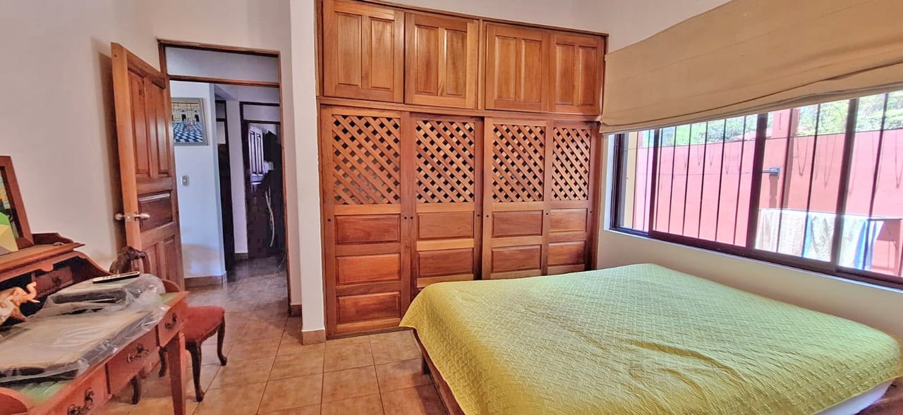 Villa Veneto | Private 3-Bedroom Home with Guest Studio on a Spacious Lot