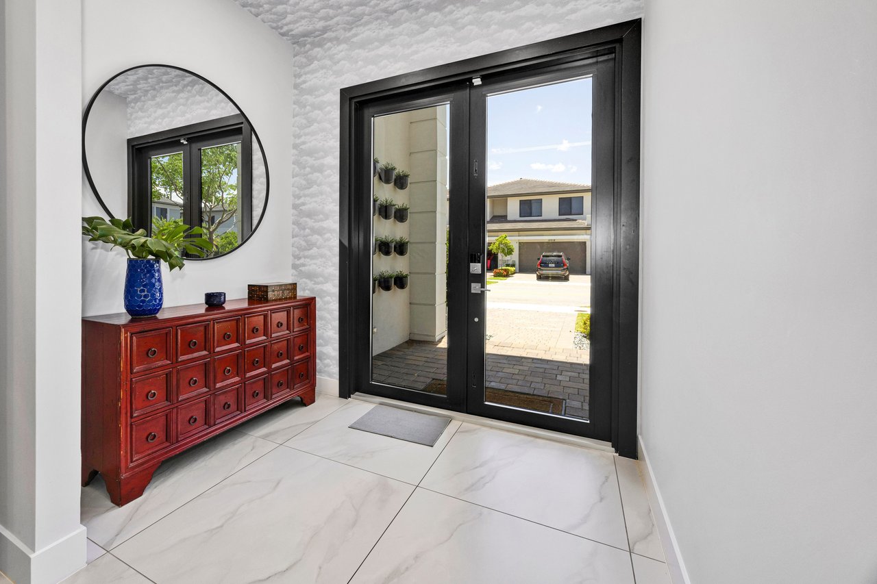 Modern Luxury Living Near Pinecrest