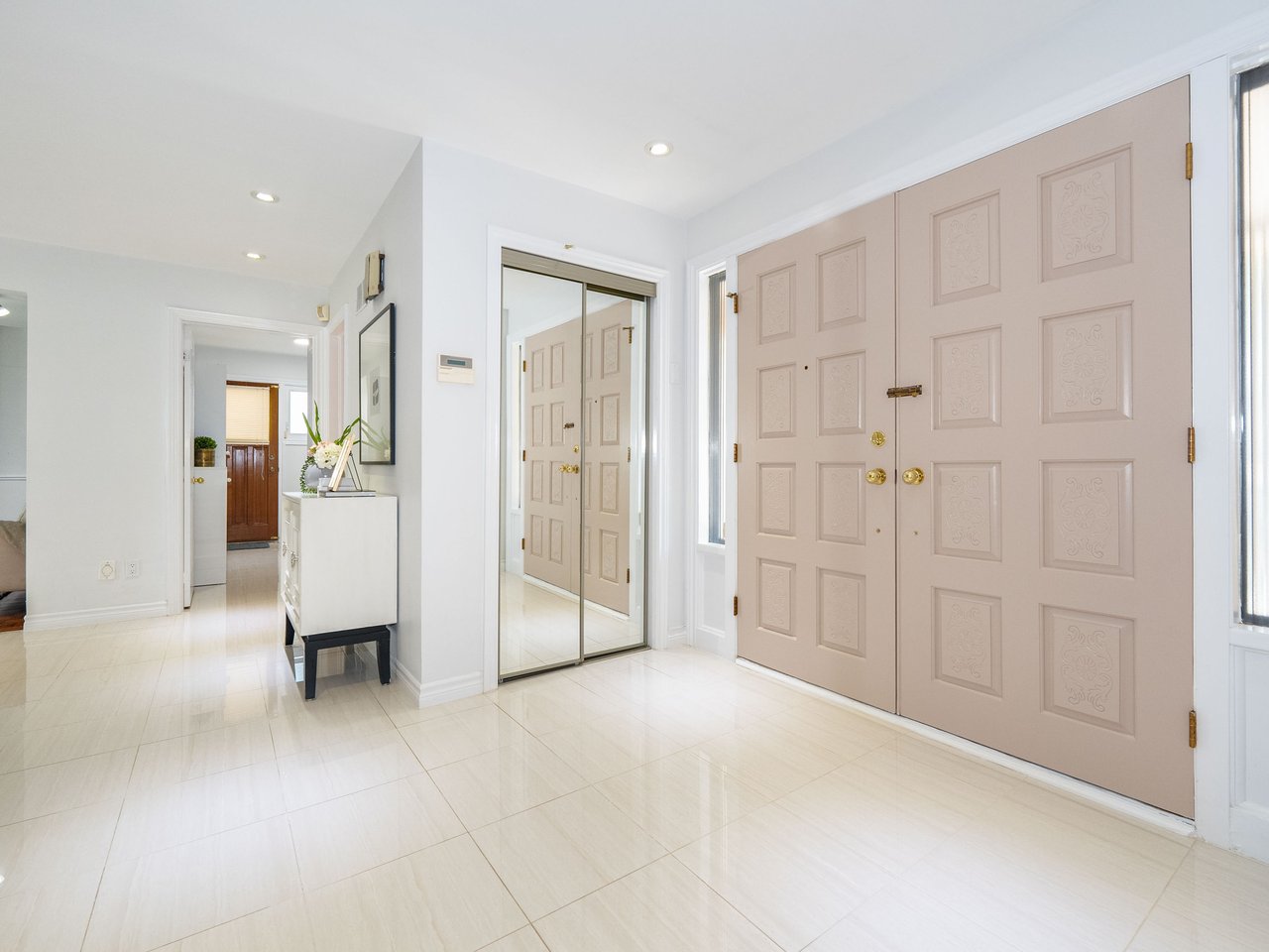 18 Whitman St