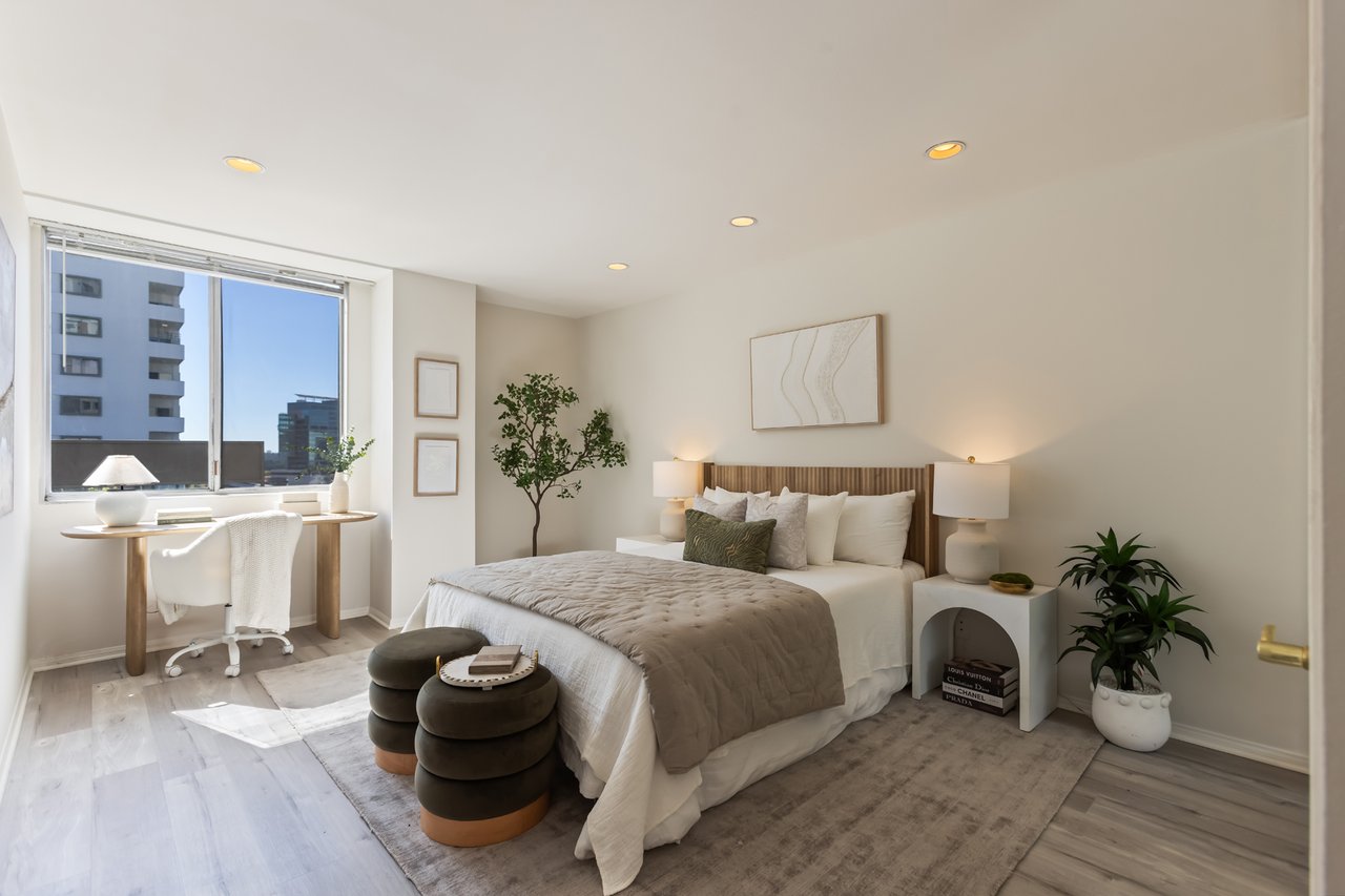 10751 Wilshire Blvd #1009, Westwood