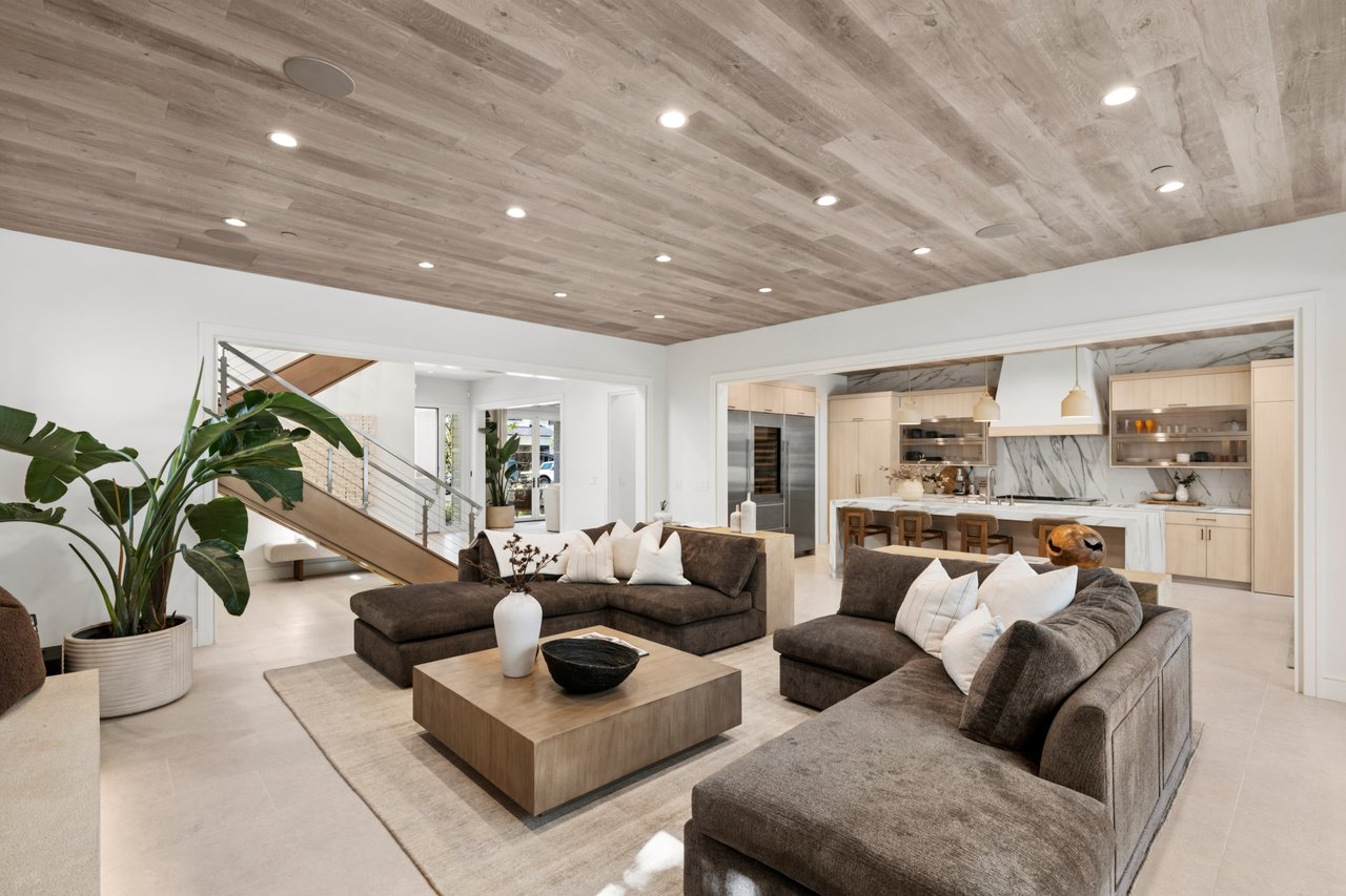 2007 Port Provence Place
