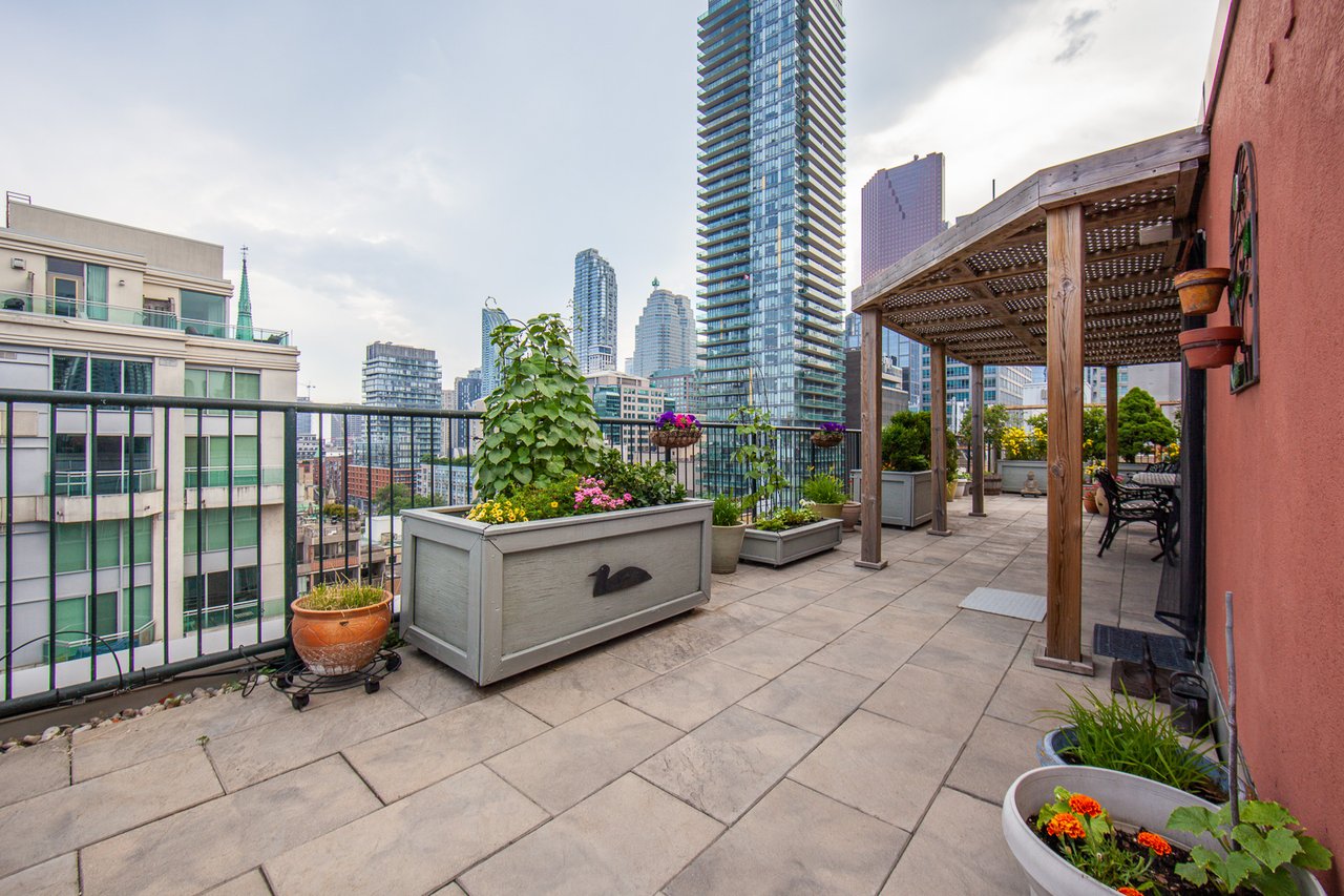 The South Penthouse at Lombard Court