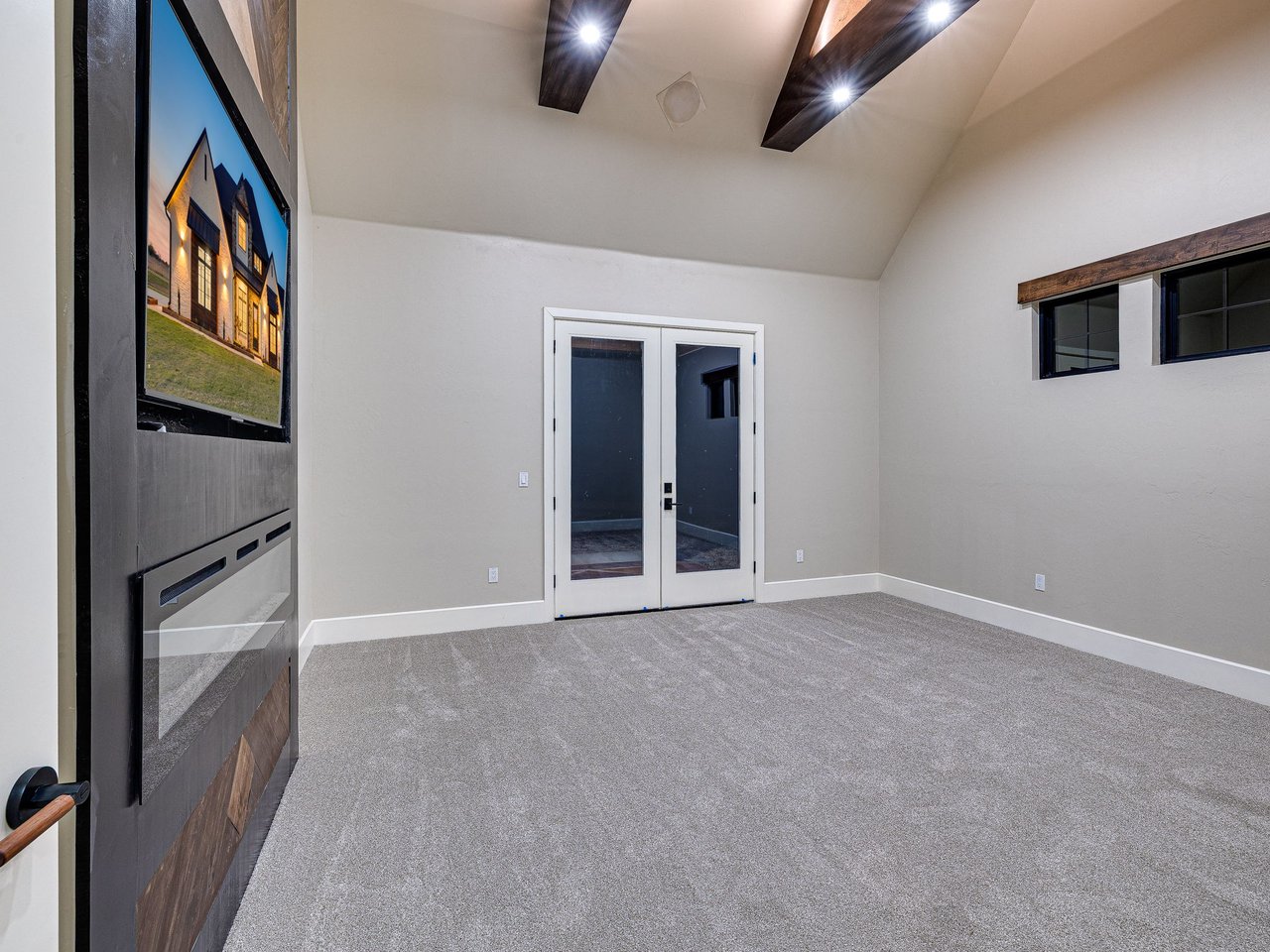 The Diamond Lodge in Mustang, Oklahoma: A Modern Mountain Masterpiece on Cimarron - Wyatt Poindexter - The Agency Oklahoma