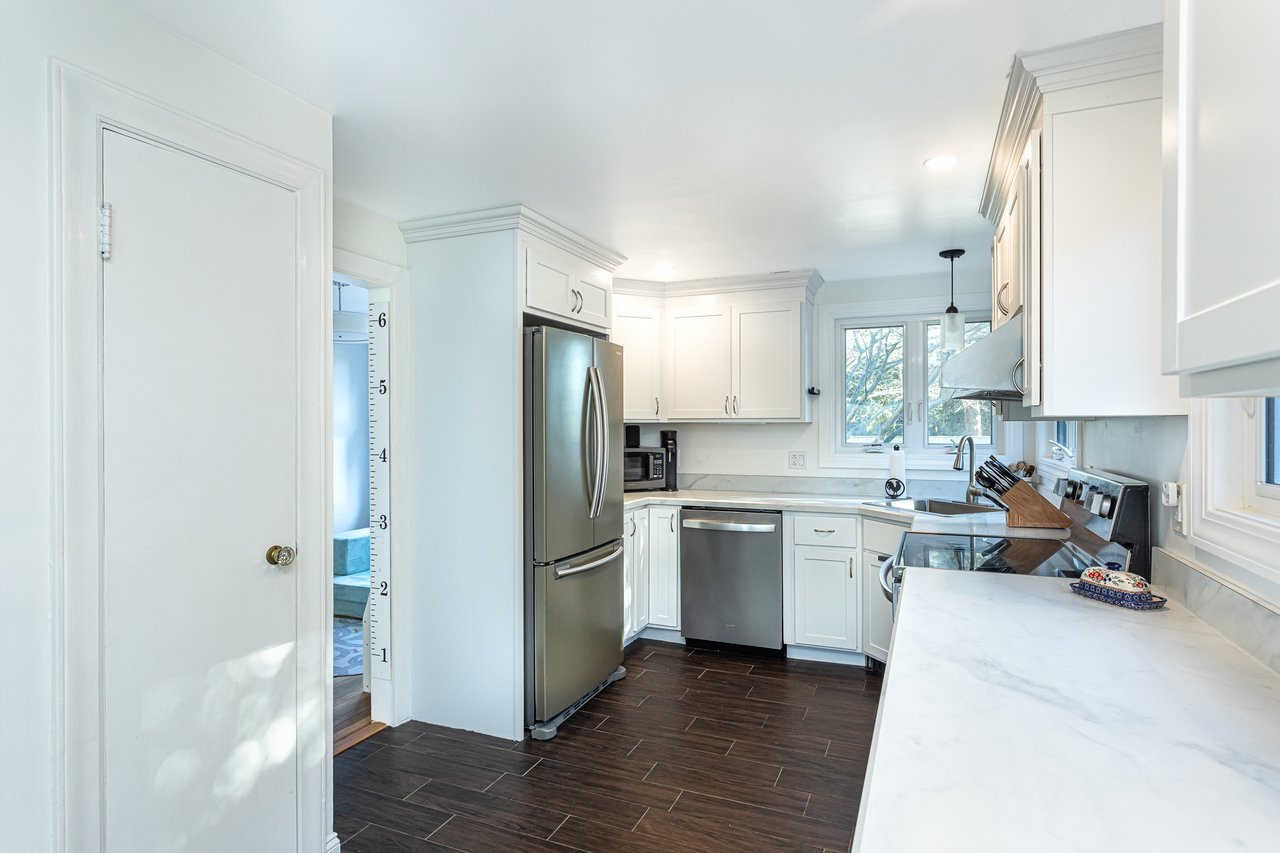 2 Linden Street, Middletown, RI 02842