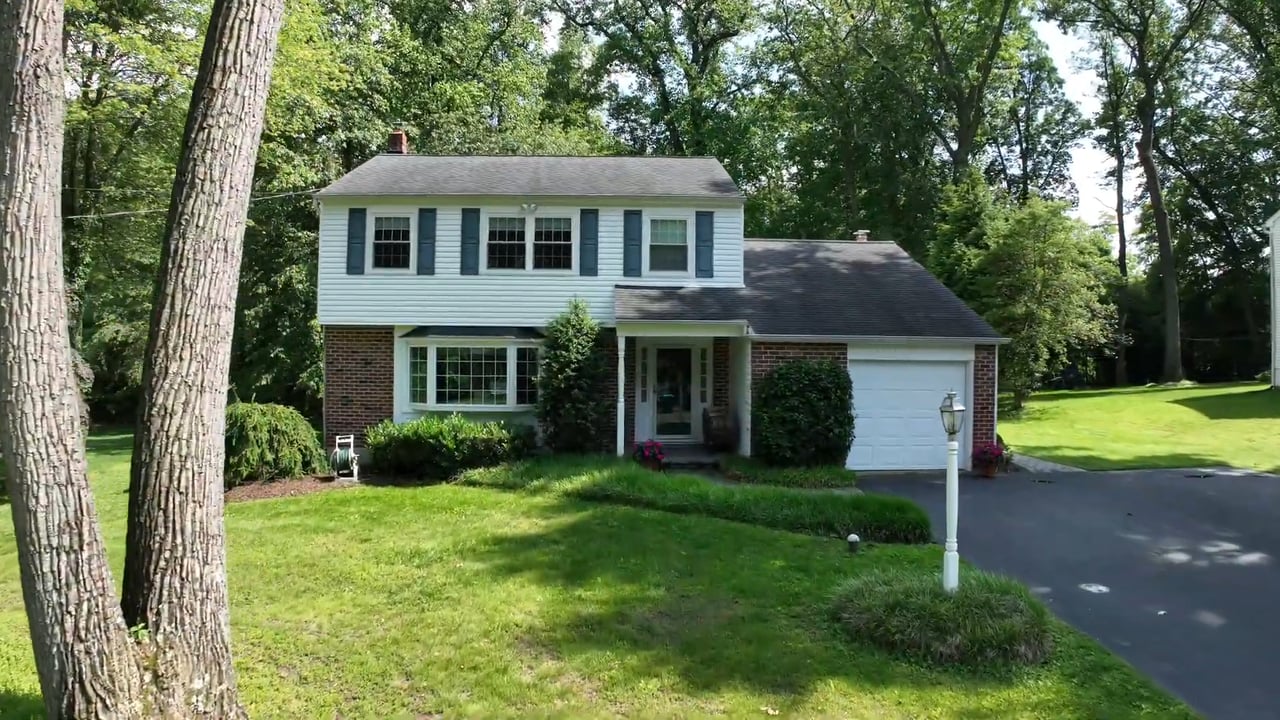 Listing: 416 Devon Dr, Exton, PA 19341