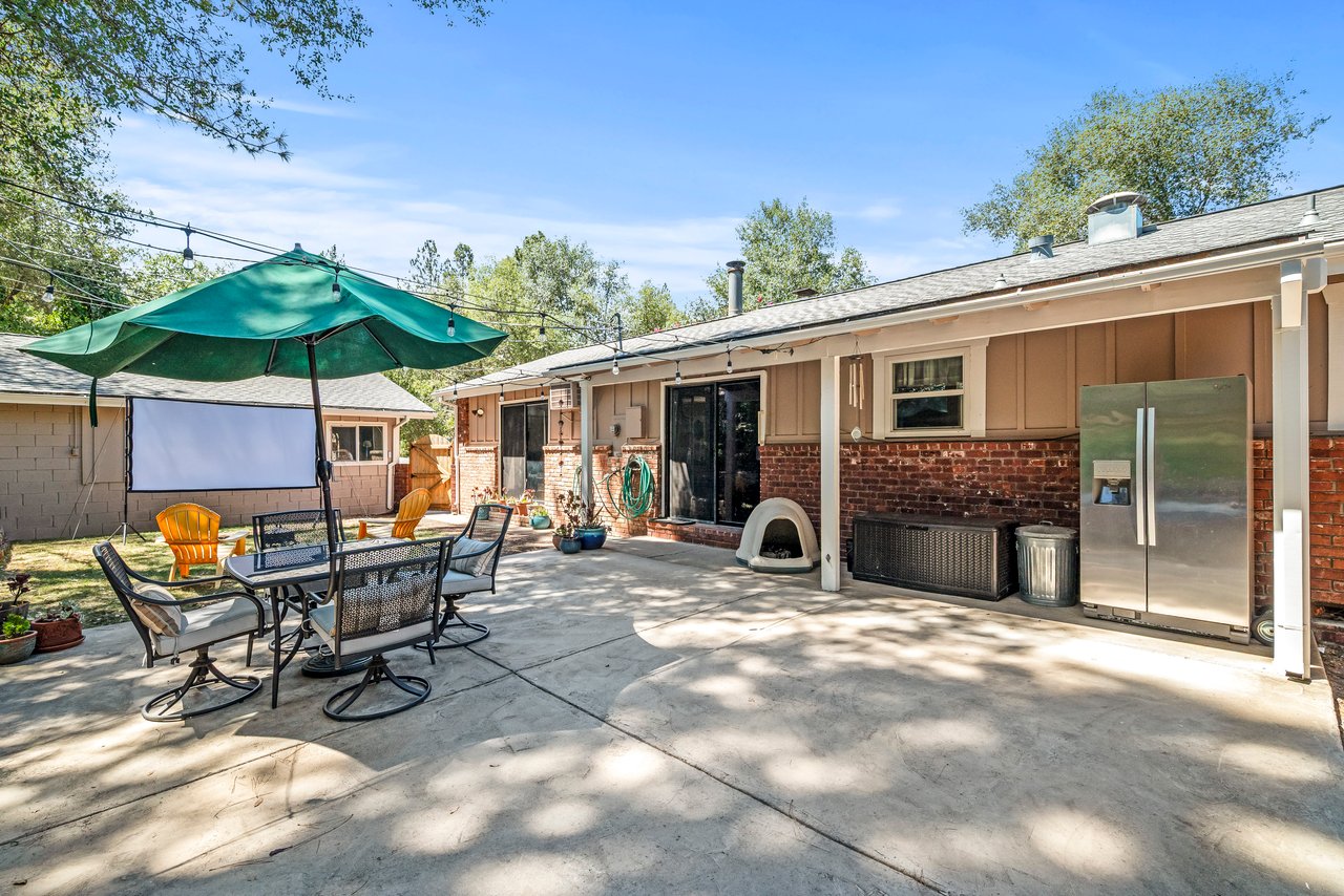 5761 Forest Lake Rd,