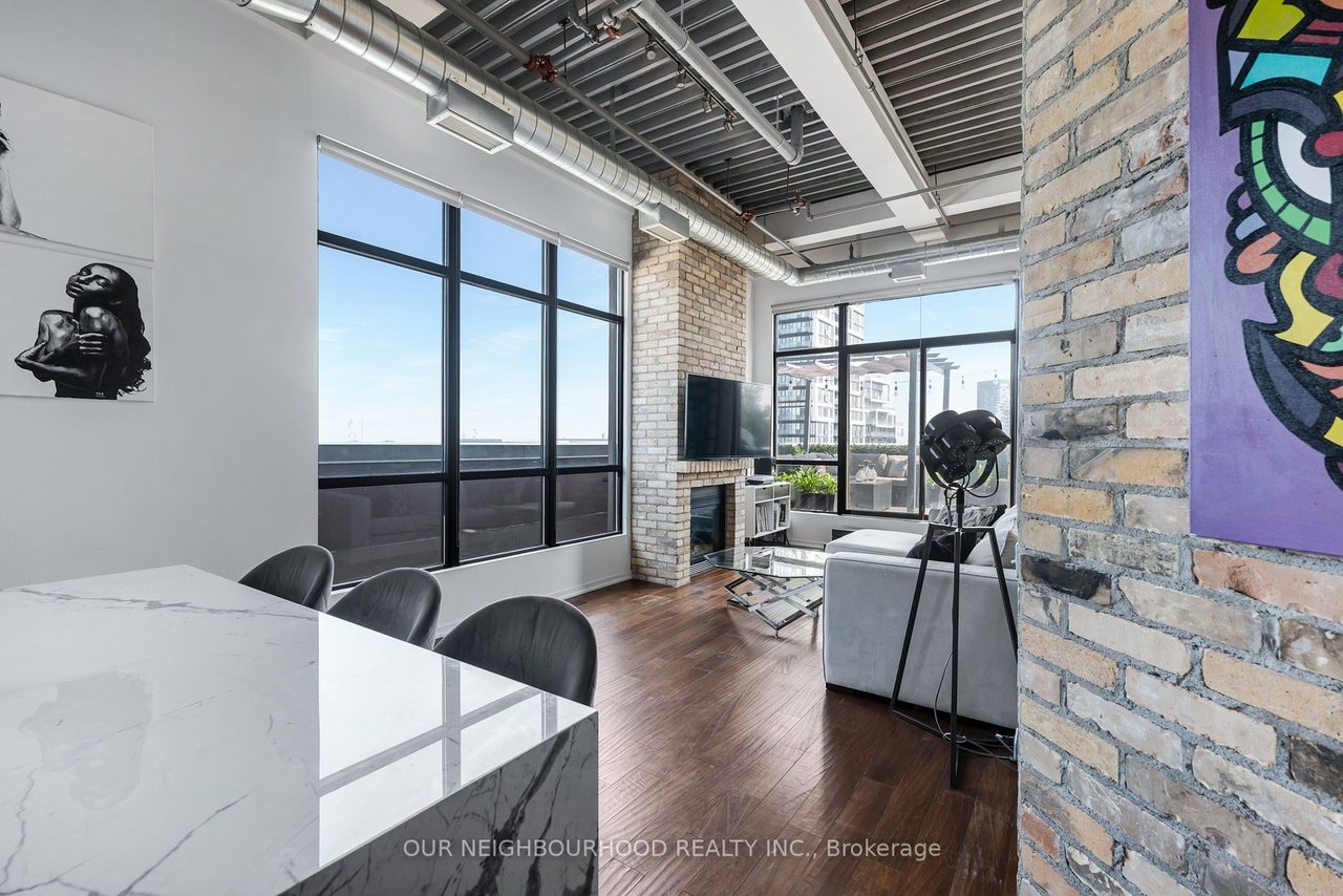 Regent Park Penthouse 