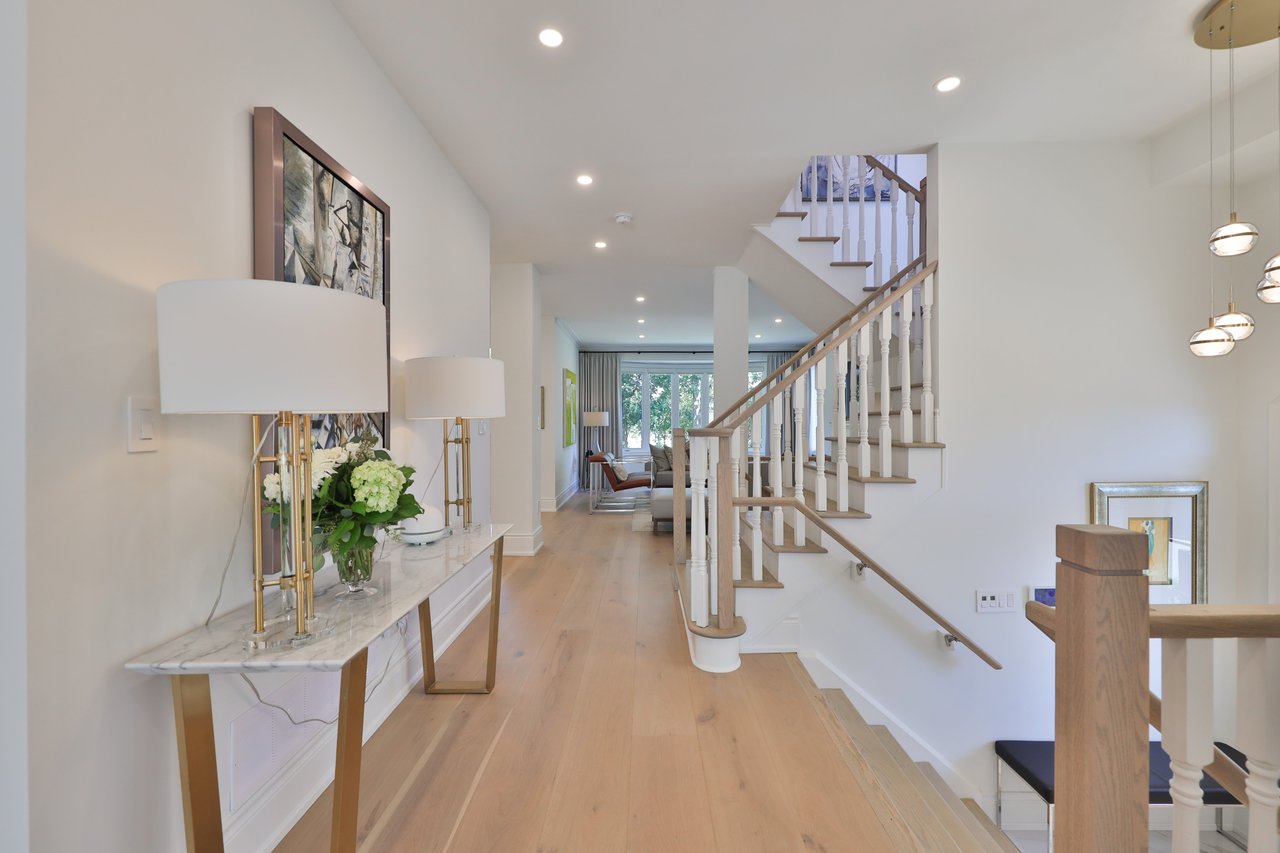 30-2400 Neyagawa Boulevard, Oakville