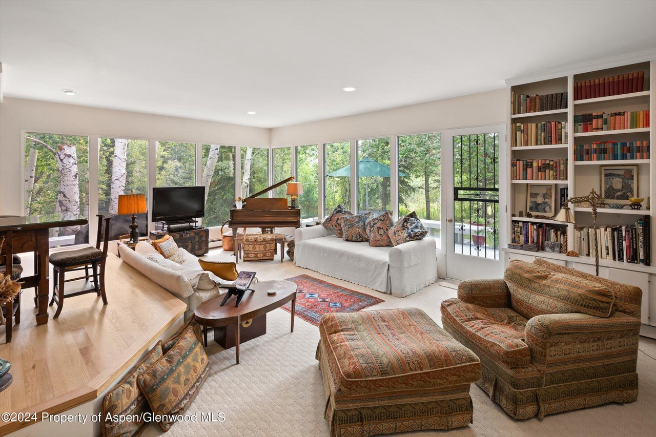 254 Twining Flats Rd