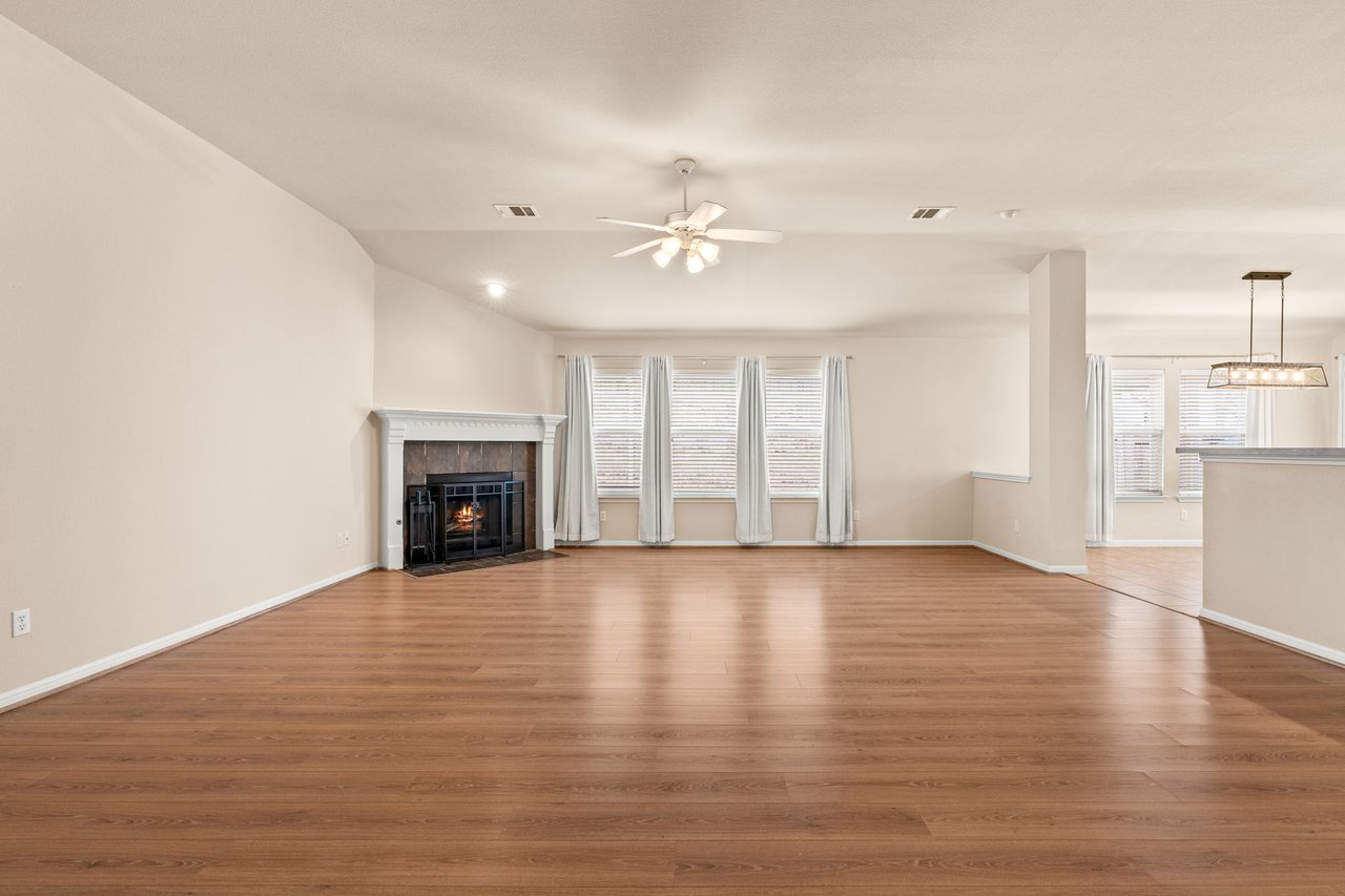 226 Fresno Springs