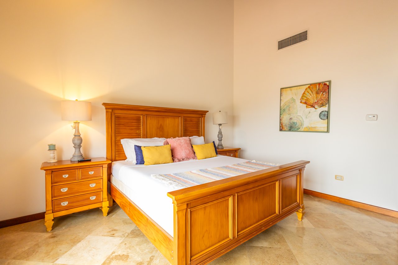 Pearl Ct., Villa 1105 