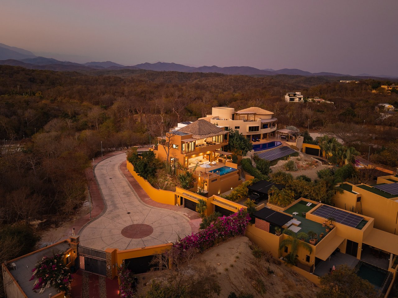 5 Bedroom, Single Family Home, La Cañada Casa A 