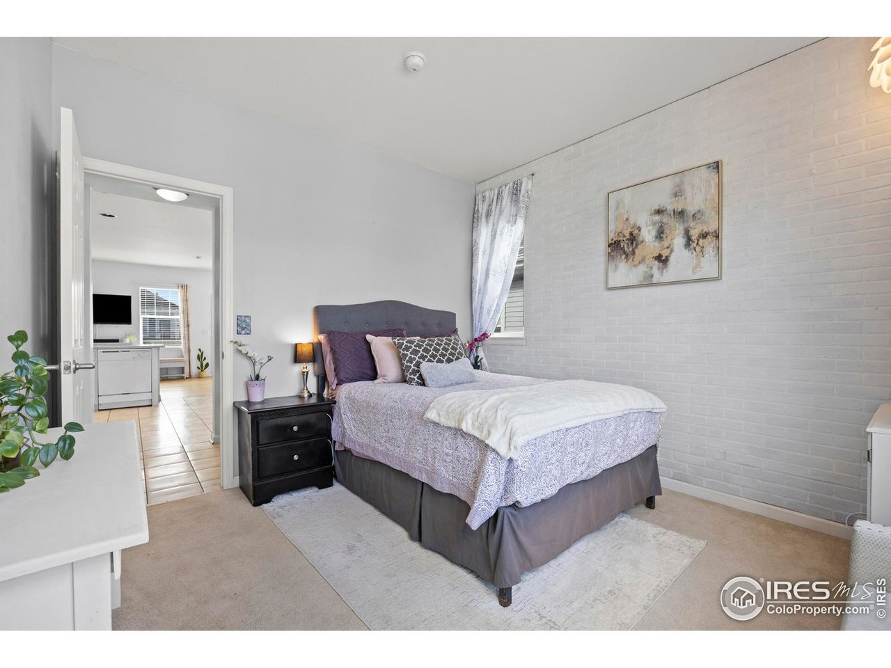 7454 E 28th Avenue Unit: 3