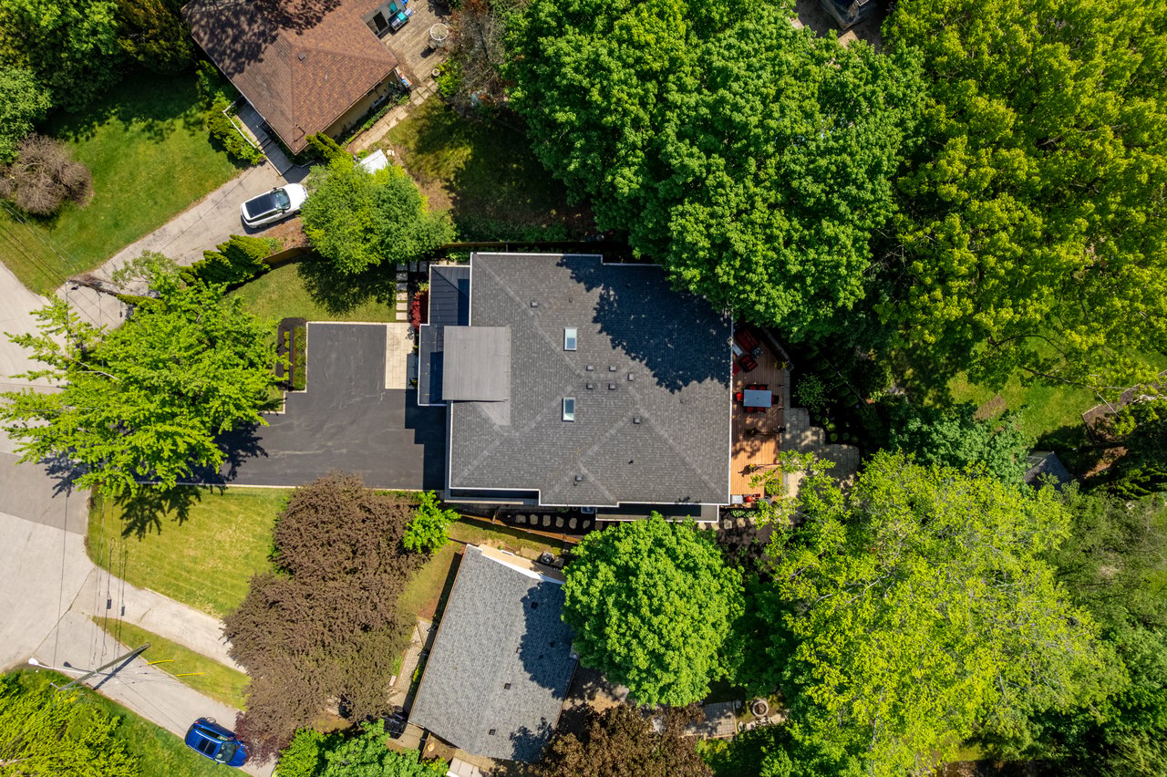 1388 Acton Crescent