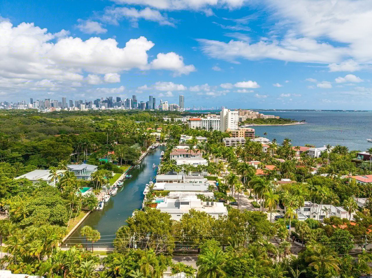 1815 Fairhaven Pl, Miami