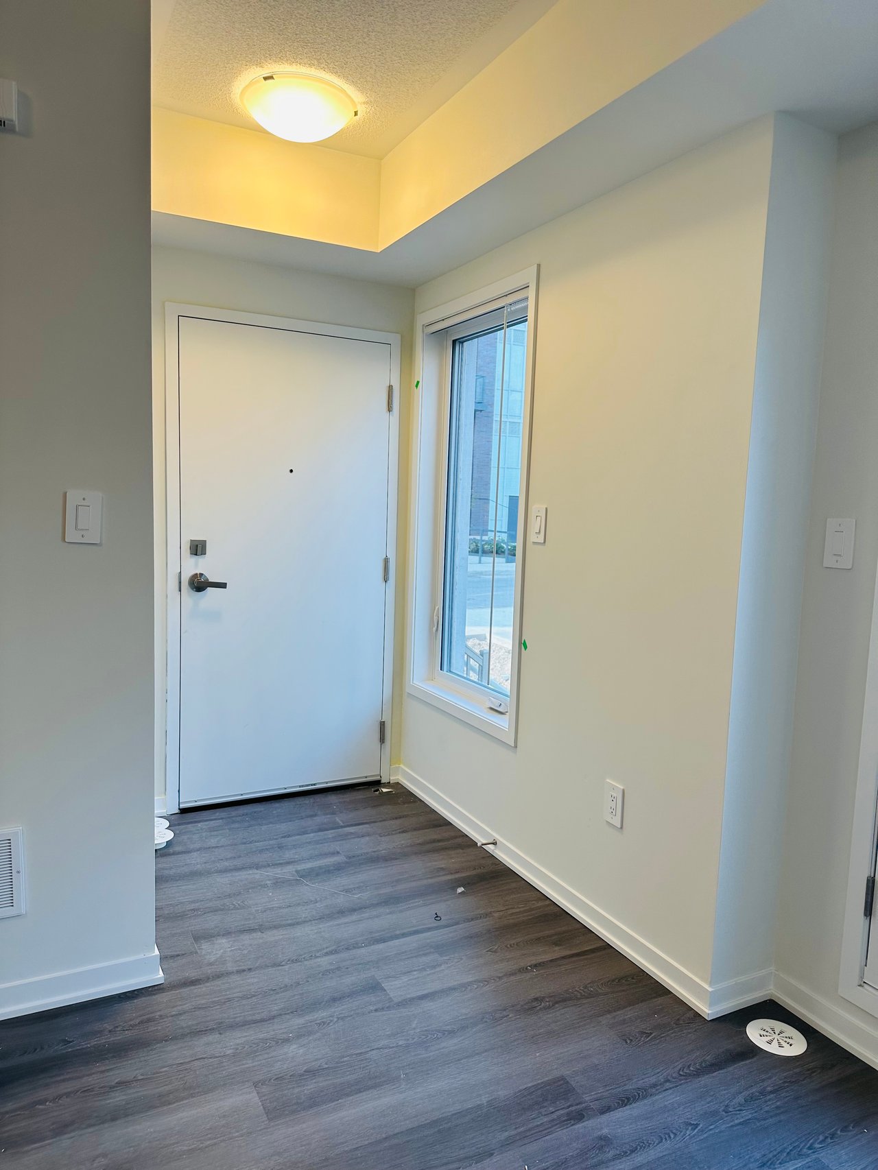 #21 - 11 Honeycrisp Crescent Unit: 21