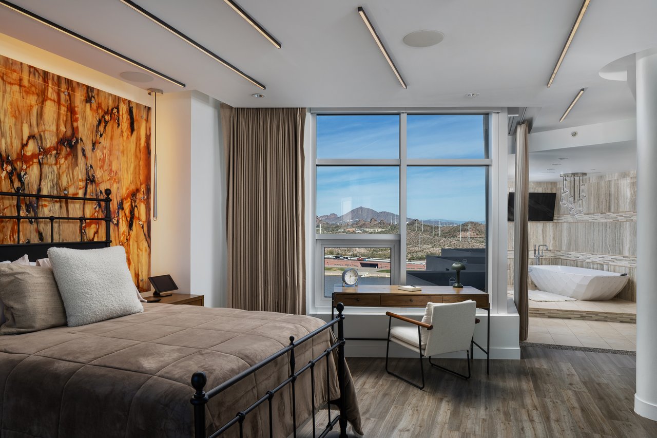 140 E RIO SALADO Parkway 1201