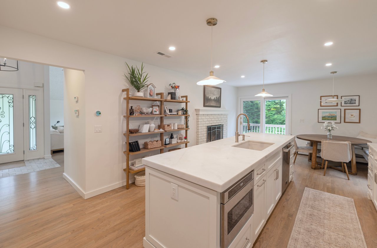35 Katrina Circle Bethel CT: Home for Sale in Sleepy Hollow Estates