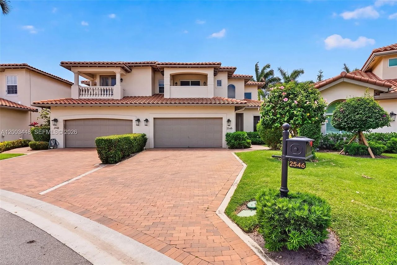 2546 NW 52nd St
