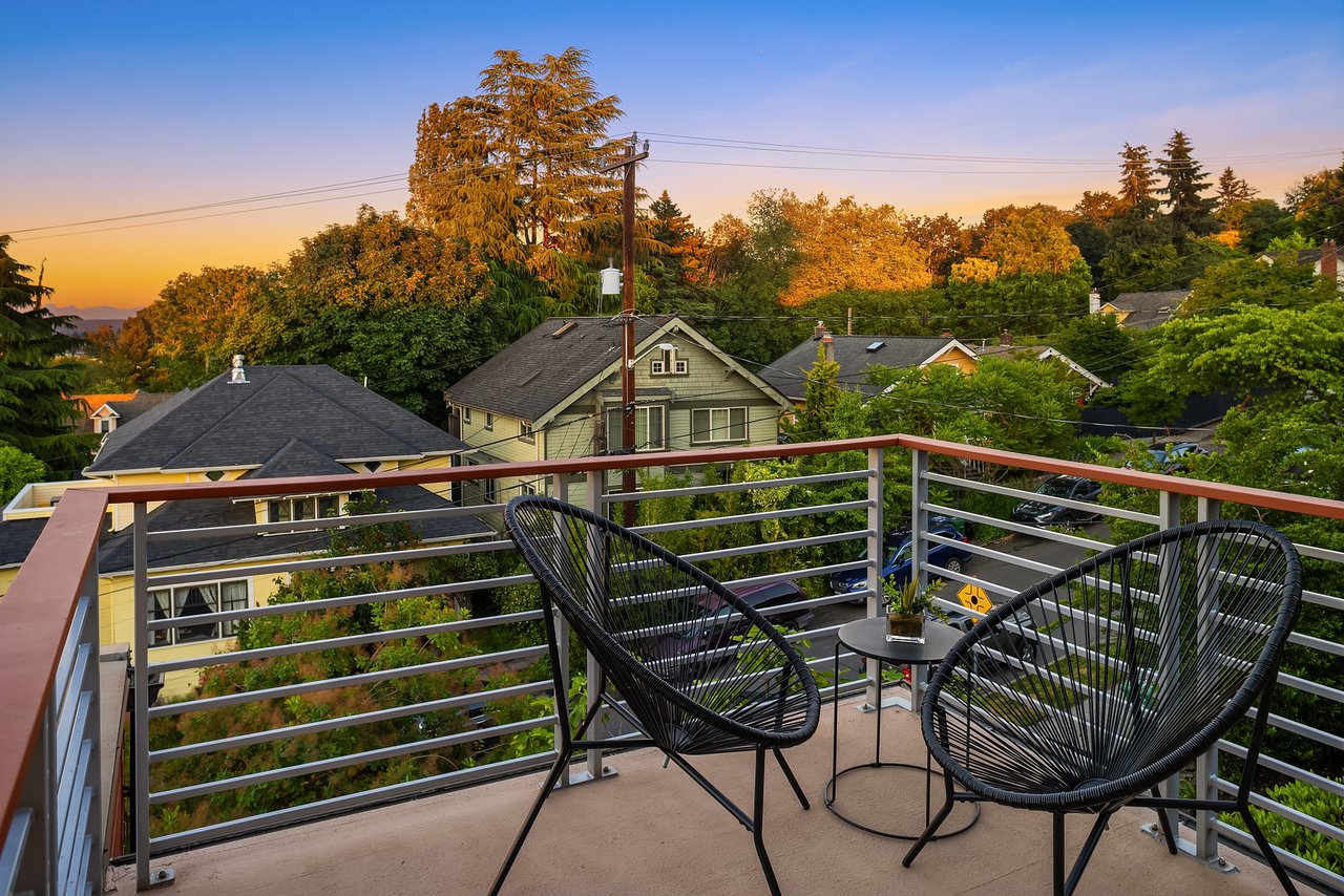 Elevated Contemporary Living on Queen Anne