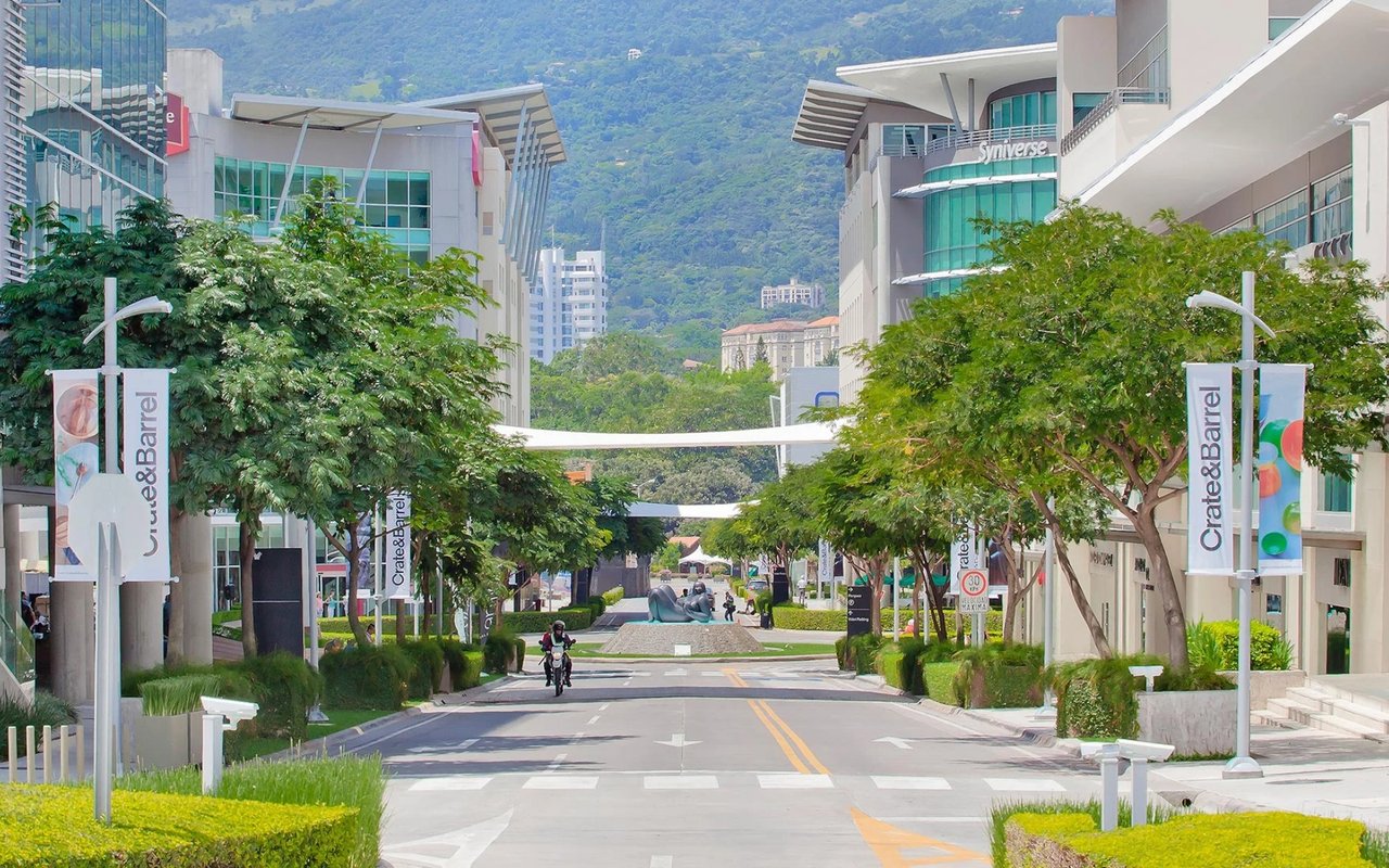 Avenida Escazu