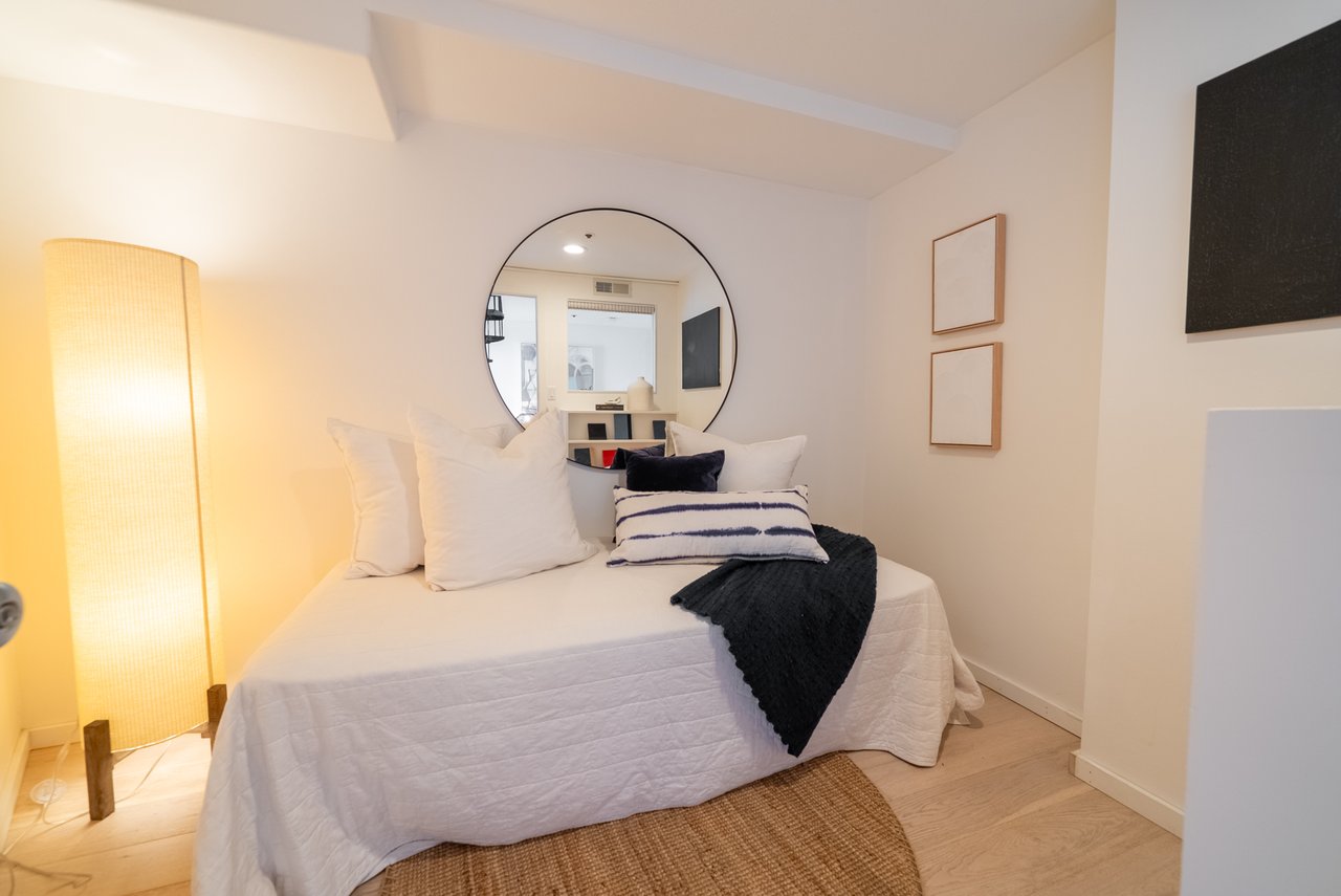 2301 Harrison St #203