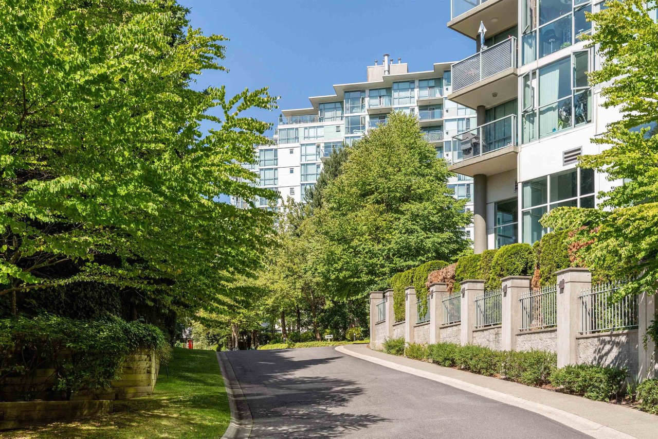 2733 Chandlery Pl, #703