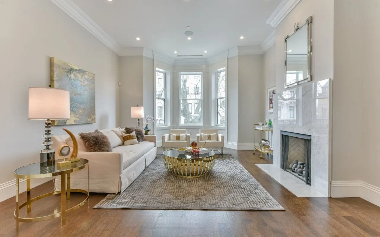 423 Beacon - $3,900,000