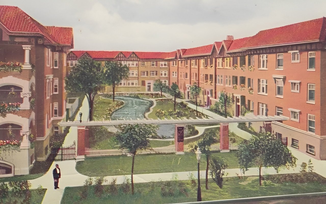 What Chicago Architectural Clues Reveal About How We Lived
