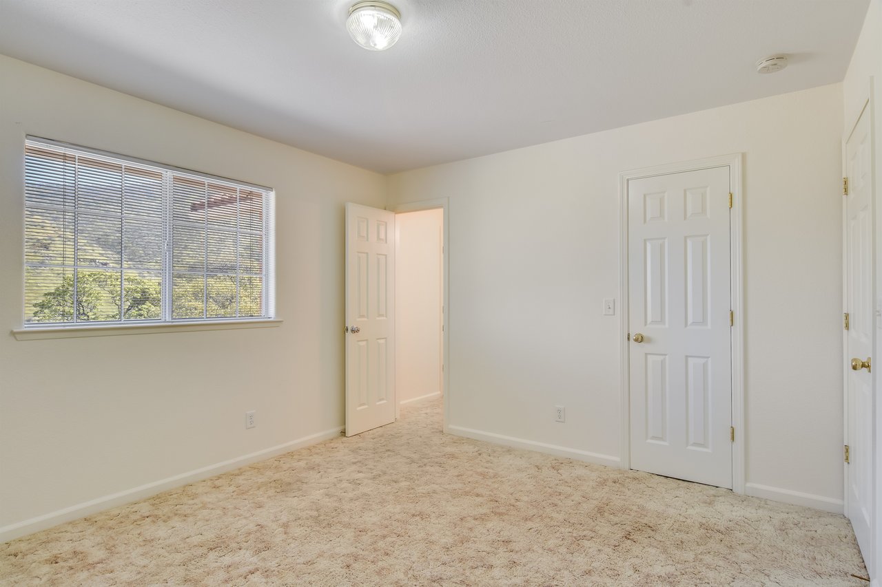 27557 Paradise Valley Lane Clovis California 93619