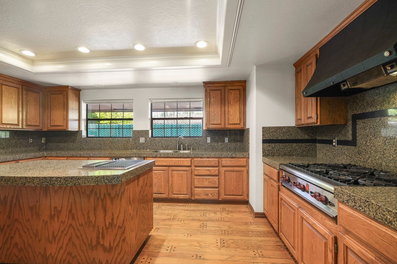 50 Amberwood Ln, Walnut Creek