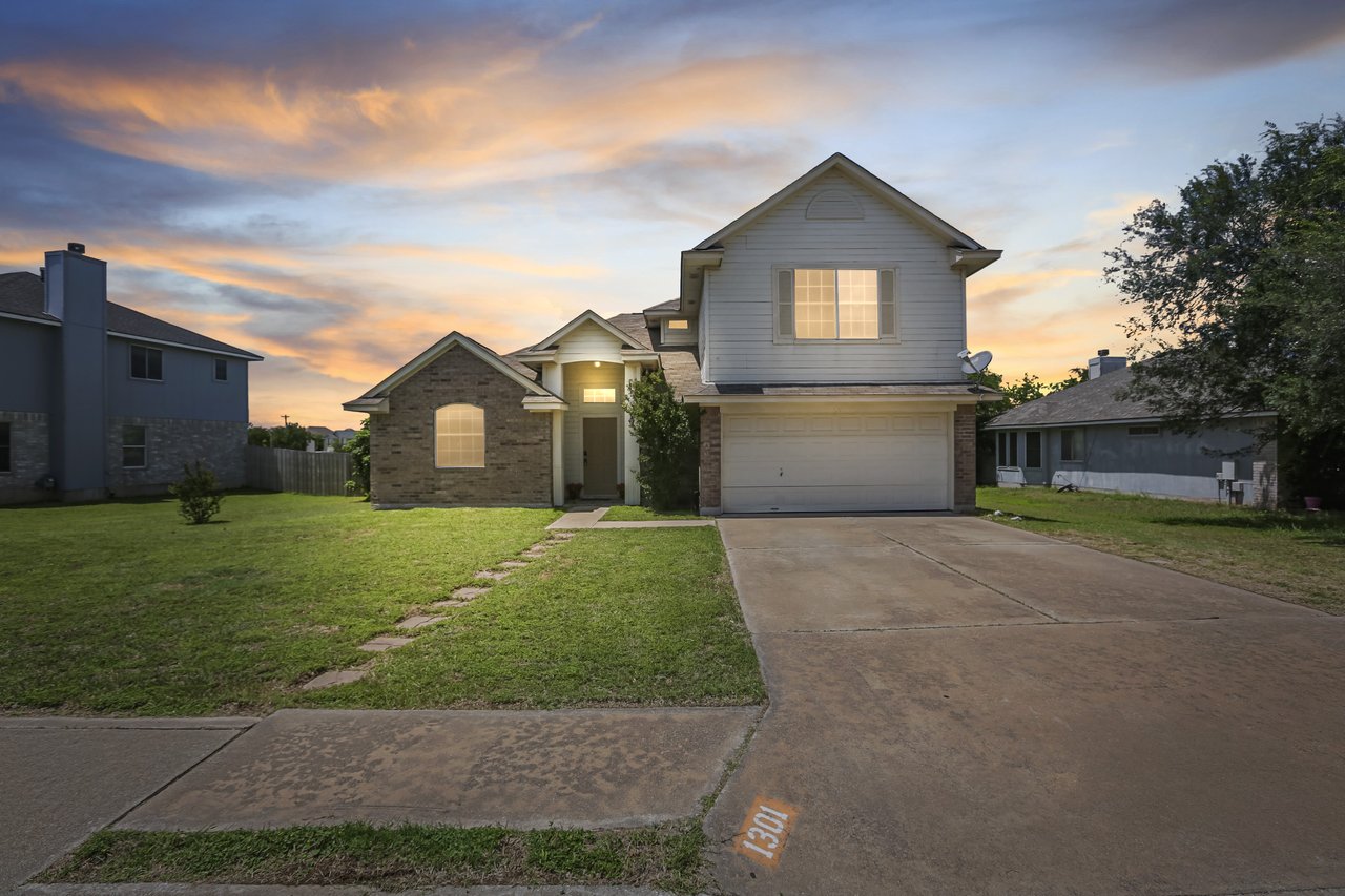 1301 Waterfall Ave