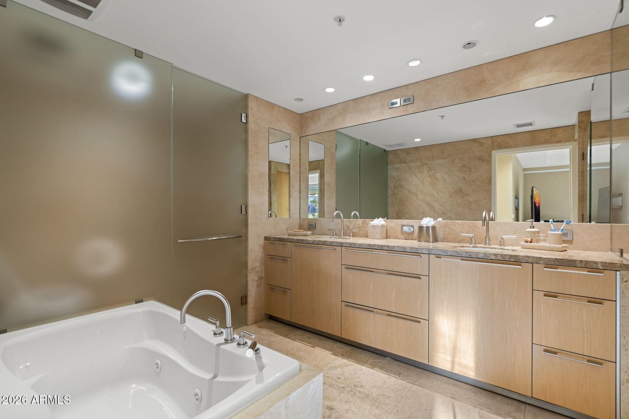 7167 E Rancho Vista Dr #6004