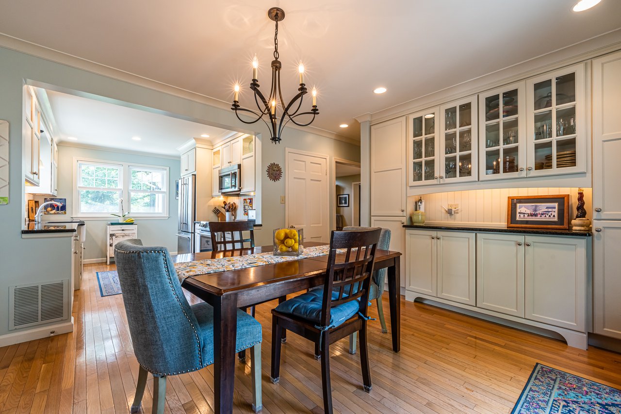 1819 Flint Hill Road