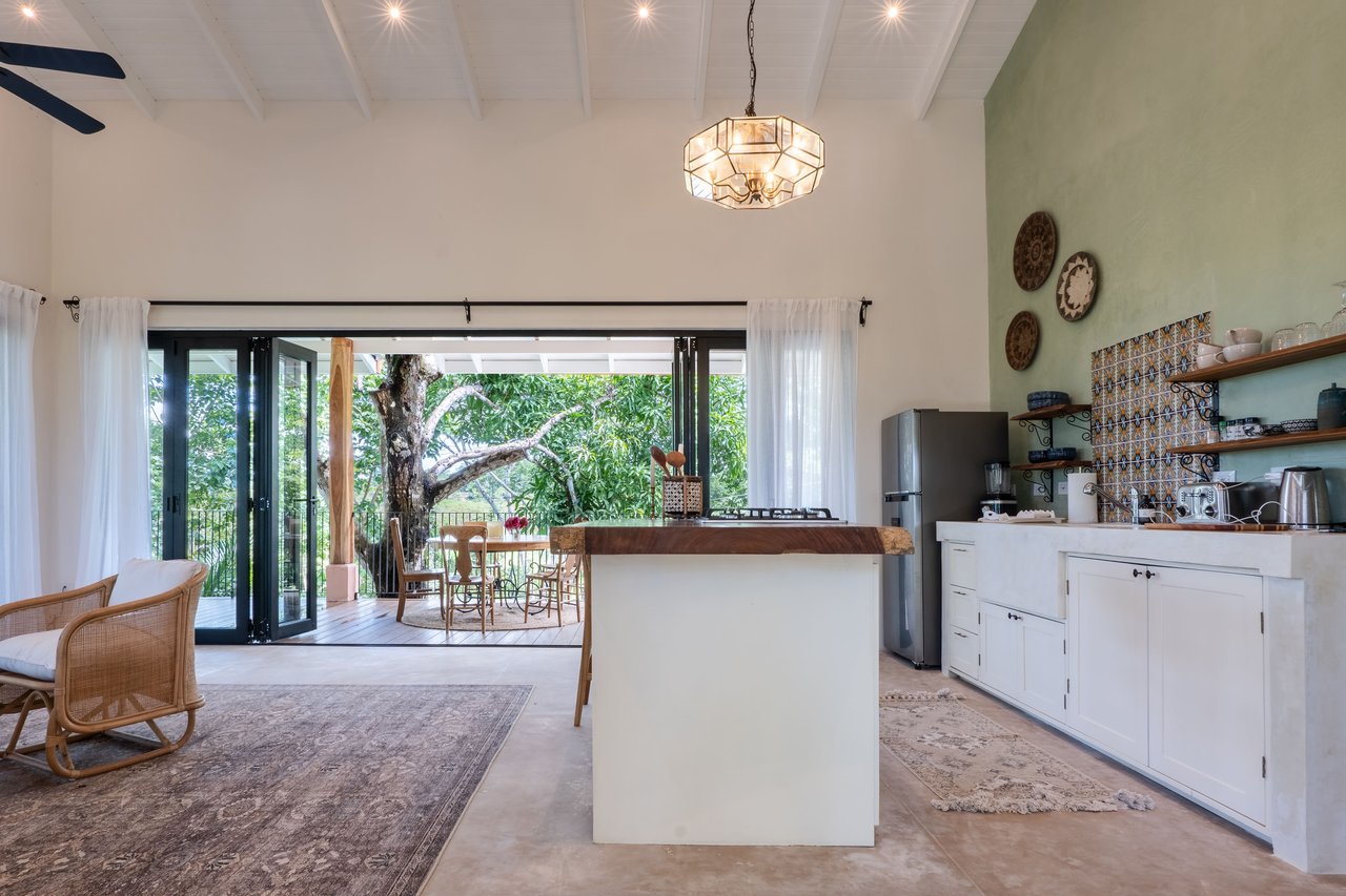 Chakra Bohemian Retreat / Las Delicias, Montezuma , Cóbano