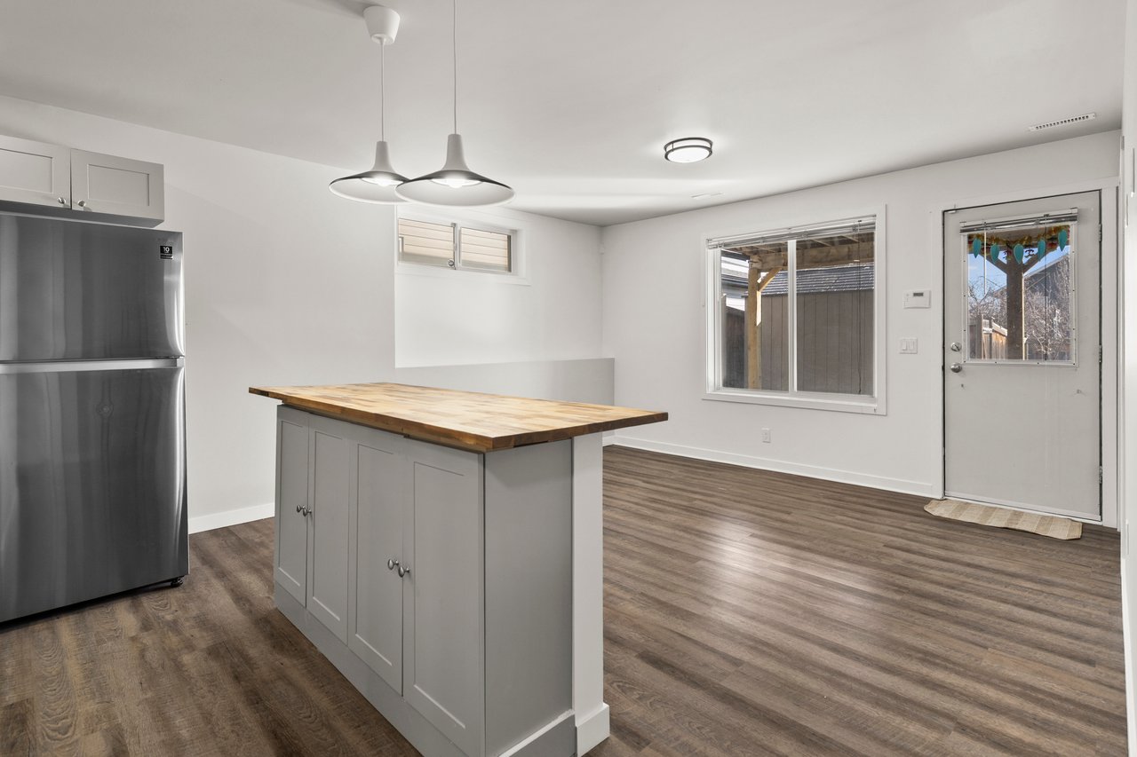 12345 Coventry Hills Way NE